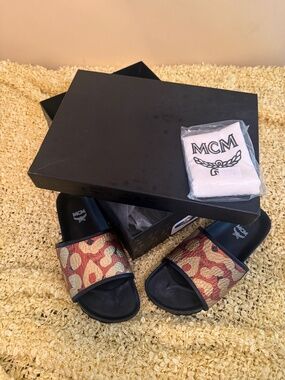 MCM chrome slides